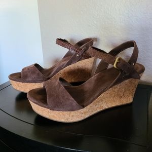 UGG Australia Size 5 Brown Suede Cork Wedge Sandals